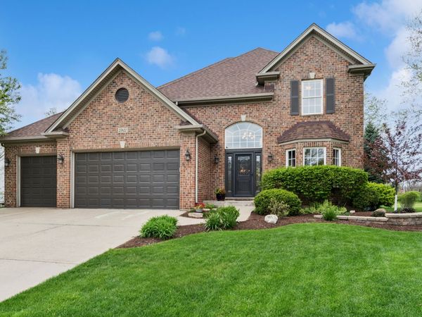 25822 Meadowland Circle , Plainfield, IL 60585