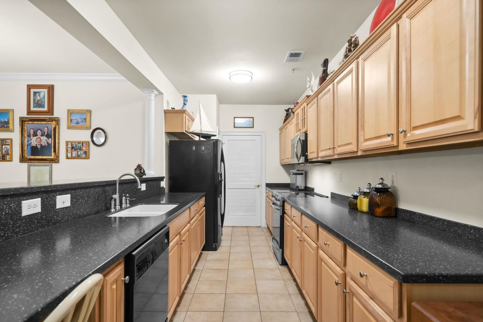 2180 Waterview Dr. Photo 19