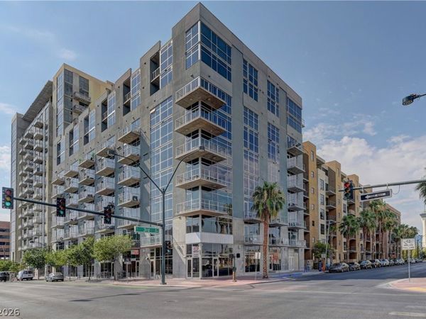 353 E Bonneville Avenue, Unit 727, Las Vegas, NV 89101