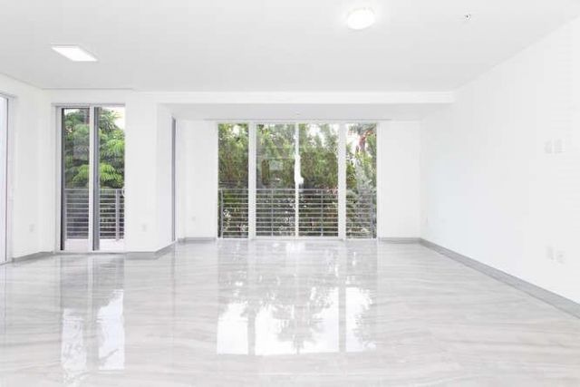 700 NE 14th Avenue, Unit 206, Fort Lauderdale, FL 33304 Photo