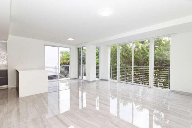 700 NE 14th Avenue, Unit 206, Fort Lauderdale, FL 33304 Photo