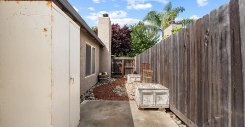 6724 W 2nd St, Rio Linda, CA 95673 Photo