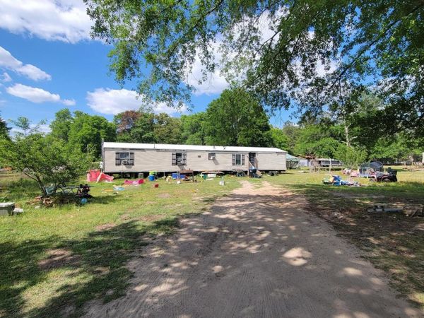 91 Grady Diamond Road, Perkinston, MS 39573