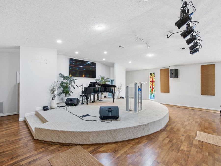 Property Image 29