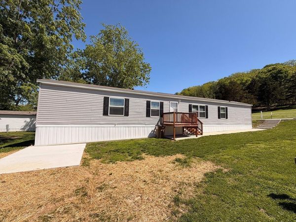 2187 Boxwood Lane, High Ridge, MO 63049