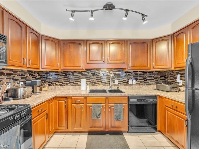 8556 Brecksville Road , Brecksville, OH 44141 Photo 12