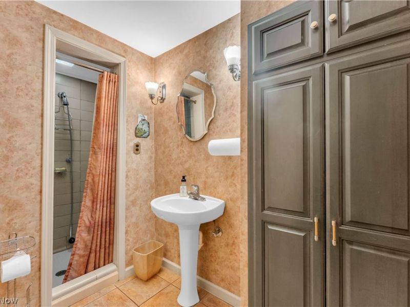 8556 Brecksville Road , Brecksville, OH 44141 Photo 34