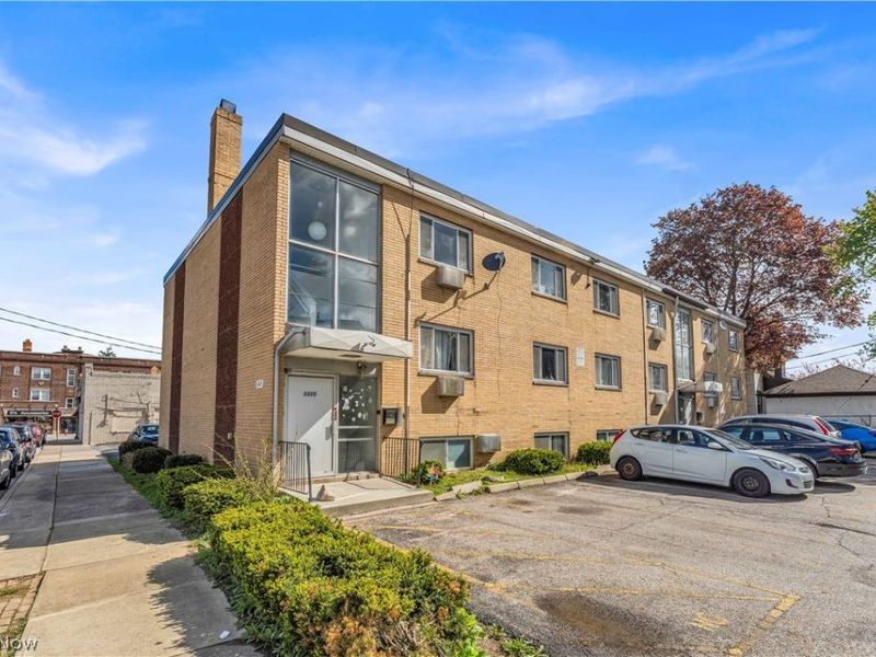 1415 Wyandotte Avenue , Unit 105, Lakewood, OH 44107 Photo 2