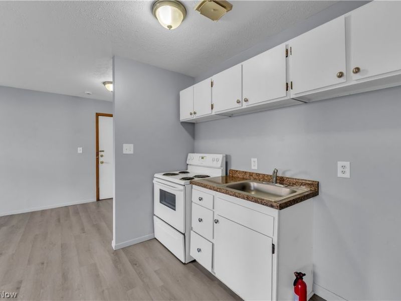 1415 Wyandotte Avenue , Unit 105, Lakewood, OH 44107 Photo 8