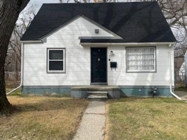 15885 Beaverland Street, Detroit, MI 48223