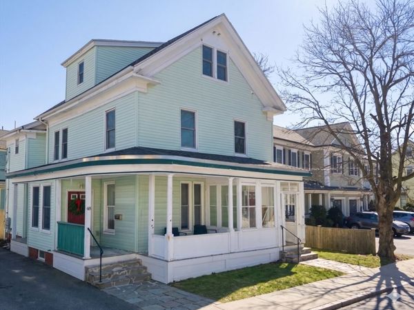50 Carleton St, Unit 50, Newton, MA 02458