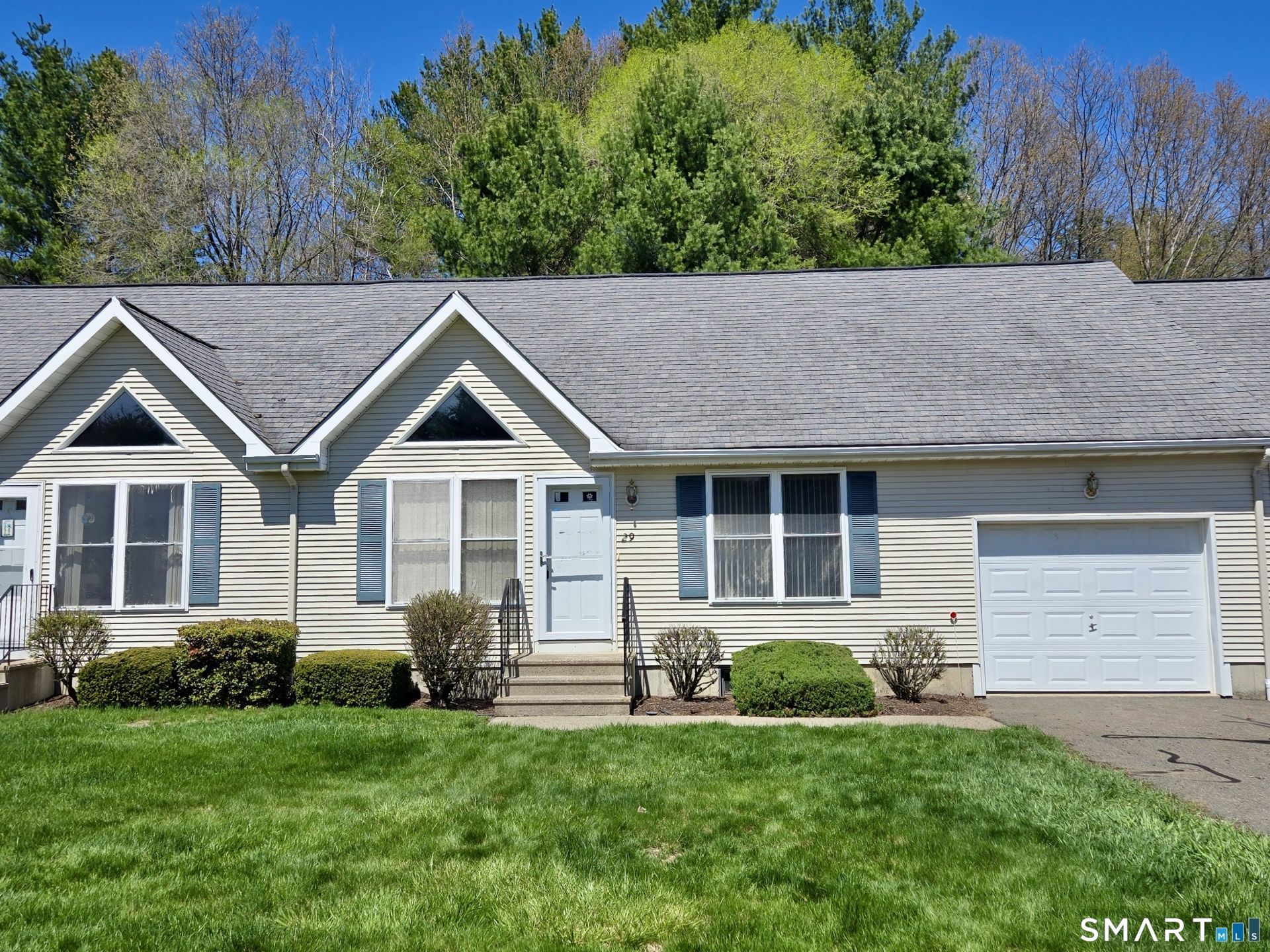 304 Brainard, Unit 29, Enfield, CT 06082 Main Photo