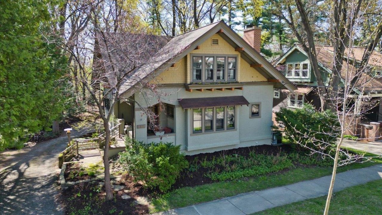 1811 Vilas Avenue, Madison, WI 53711 Main Photo