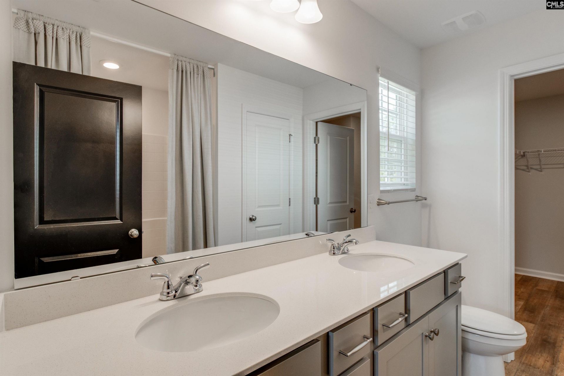 224 Laurinton Farms Drive  Photo 18