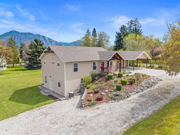 800 N Victoria St, Chewelah, WA 99109
