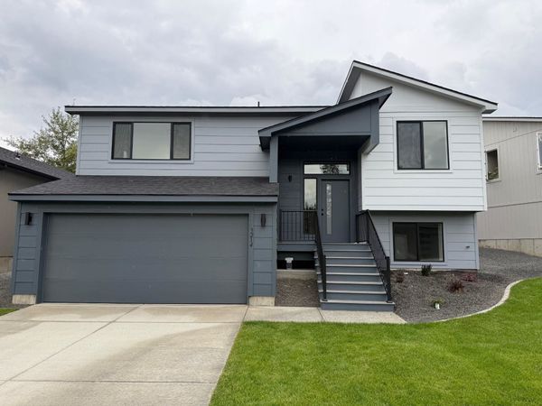 3214 S CUSTER Ln, Spokane, WA 99203