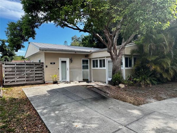 2559 ARLINGTON STREET , SARASOTA, FL 34239