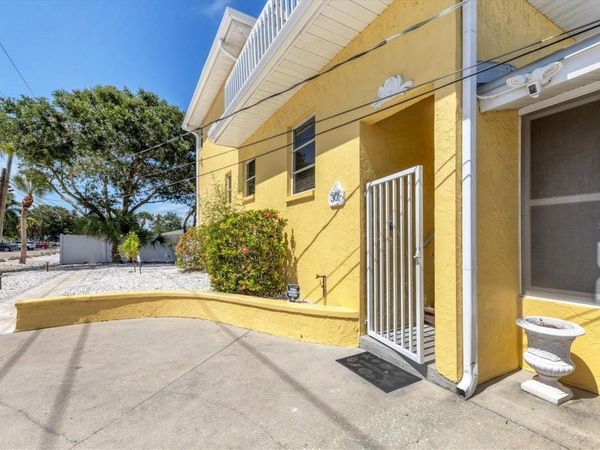 301 AVENIDA MADERA, Unit A, SARASOTA, FL 34242