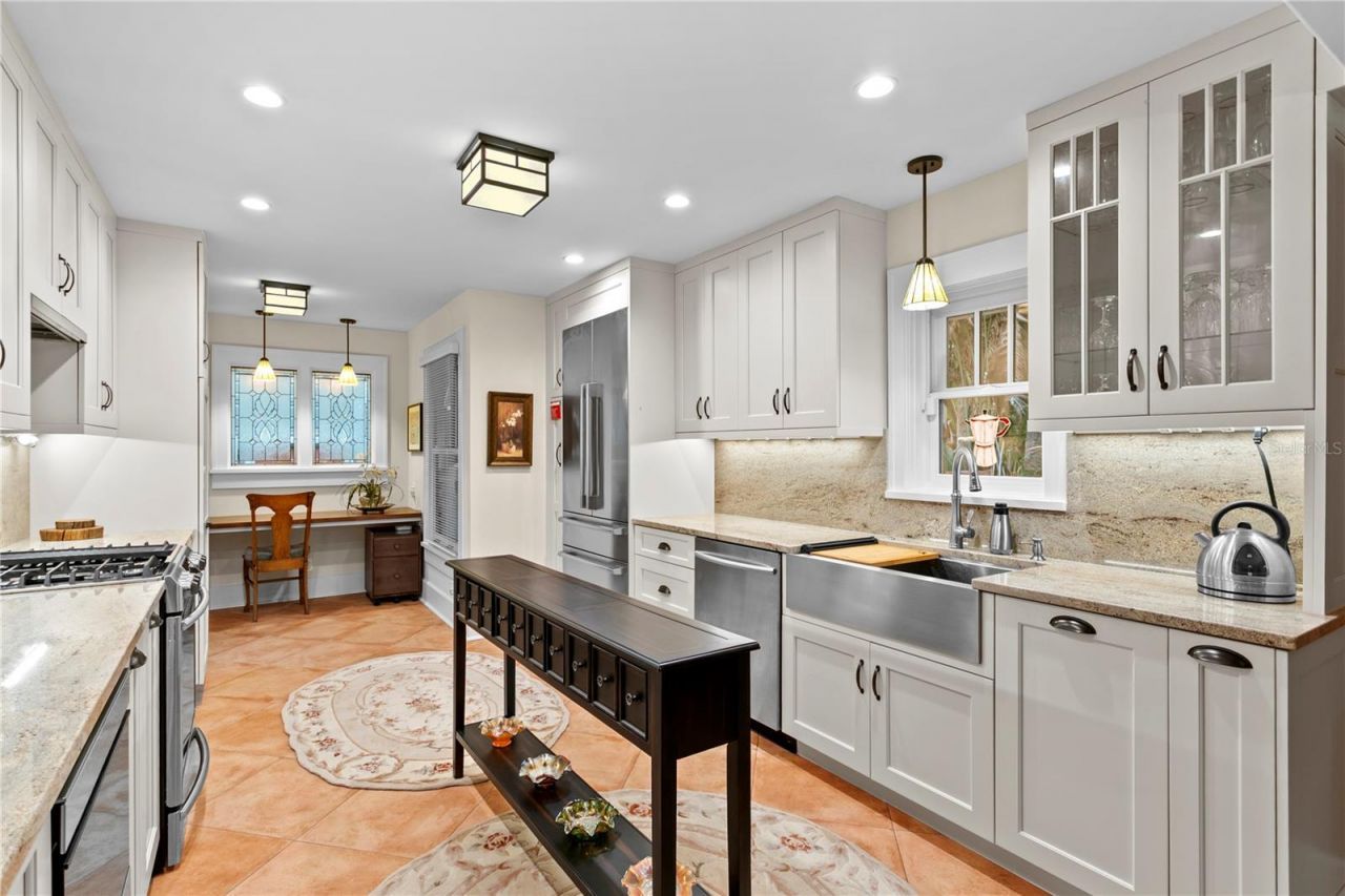 316 9th Avenue Ne, Saint Petersburg, FL 33701 Photo