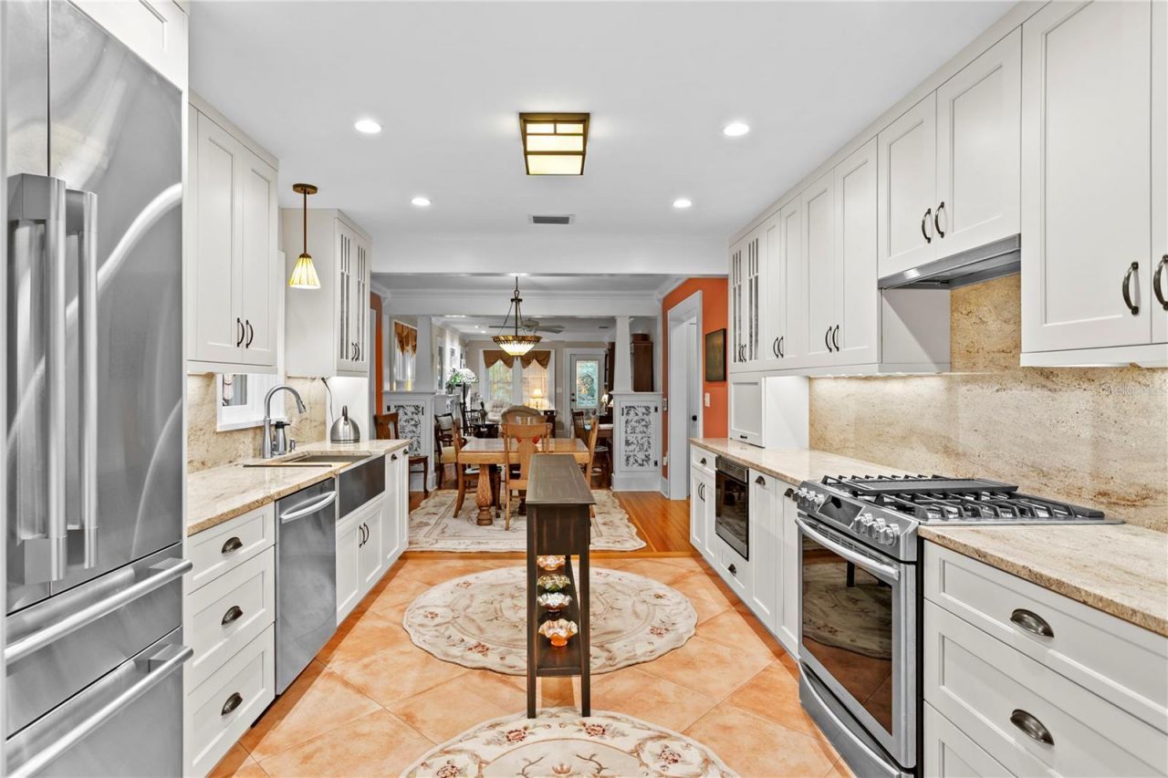 316 9th Avenue Ne, Saint Petersburg, FL 33701 Photo