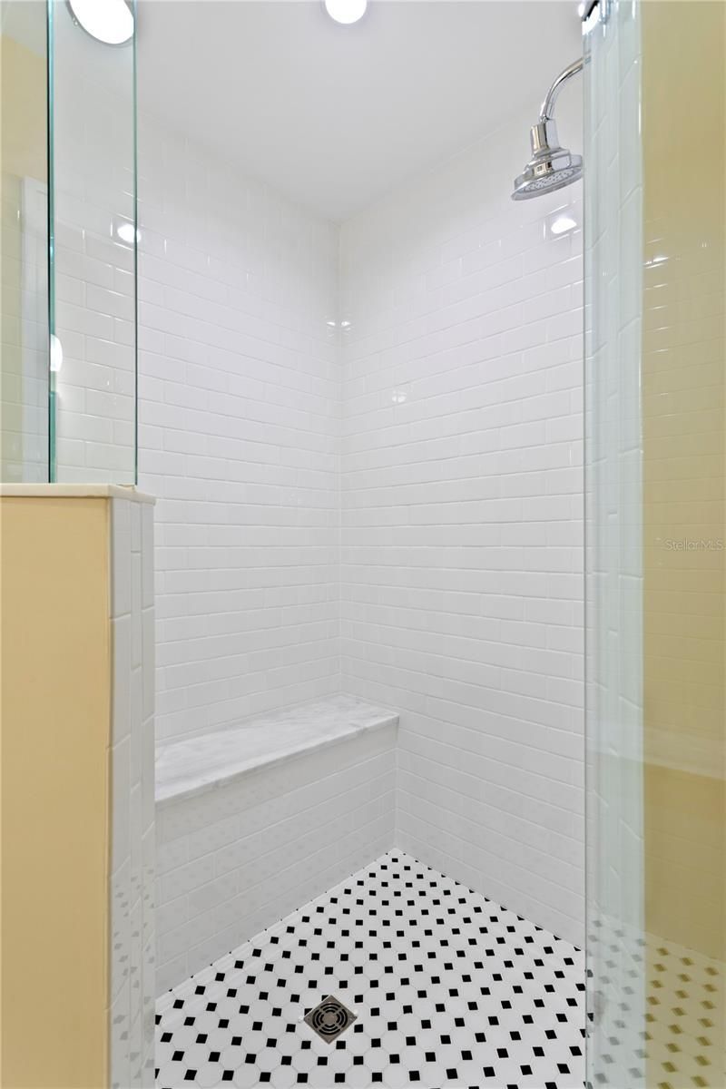 316 9th Avenue Ne, Saint Petersburg, FL 33701 Photo