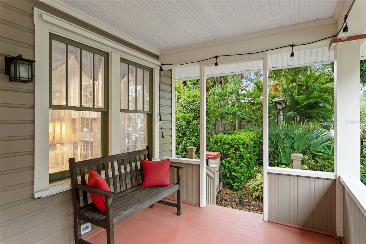 316 9th Avenue Ne, Saint Petersburg, FL 33701 Photo
