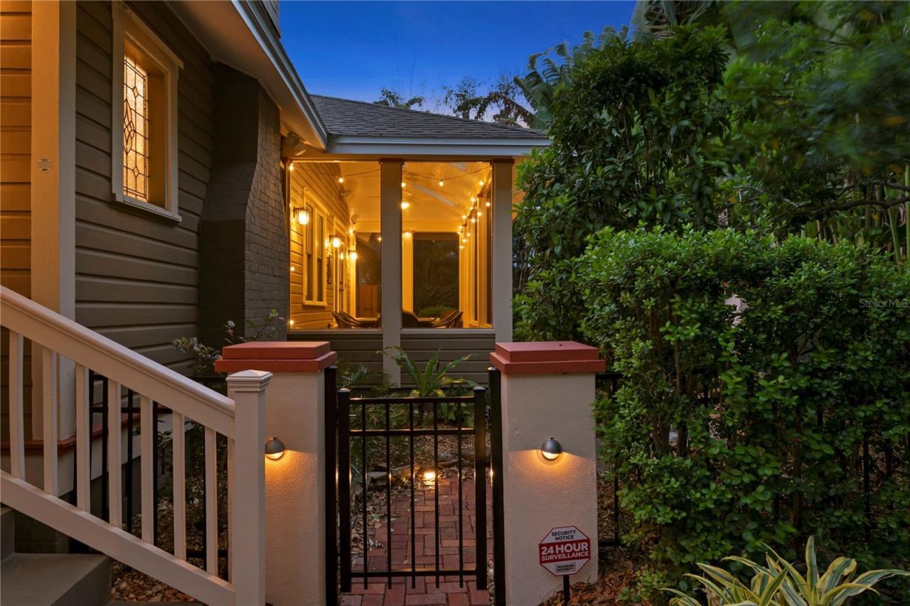 316 9th Avenue Ne, Saint Petersburg, FL 33701 Photo