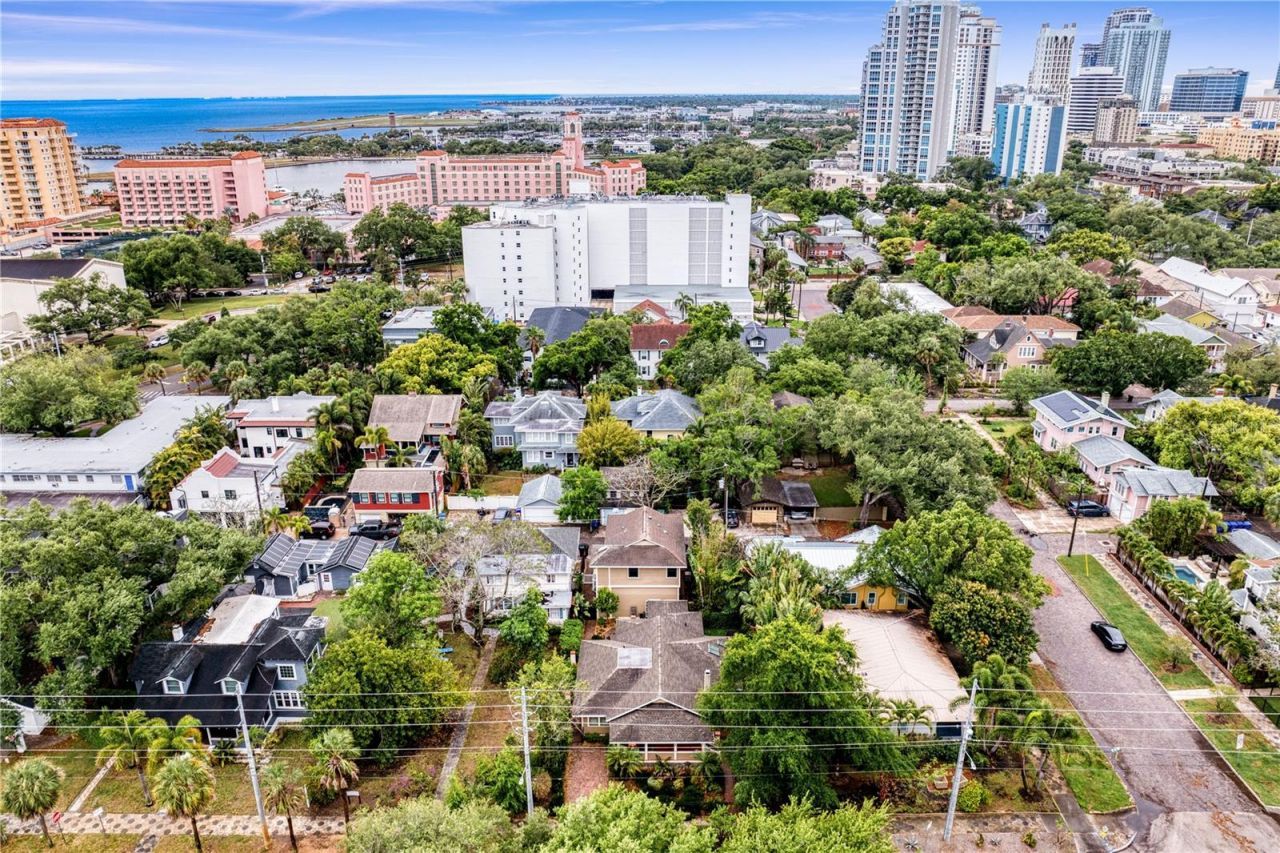 316 9th Avenue Ne, Saint Petersburg, FL 33701 Photo