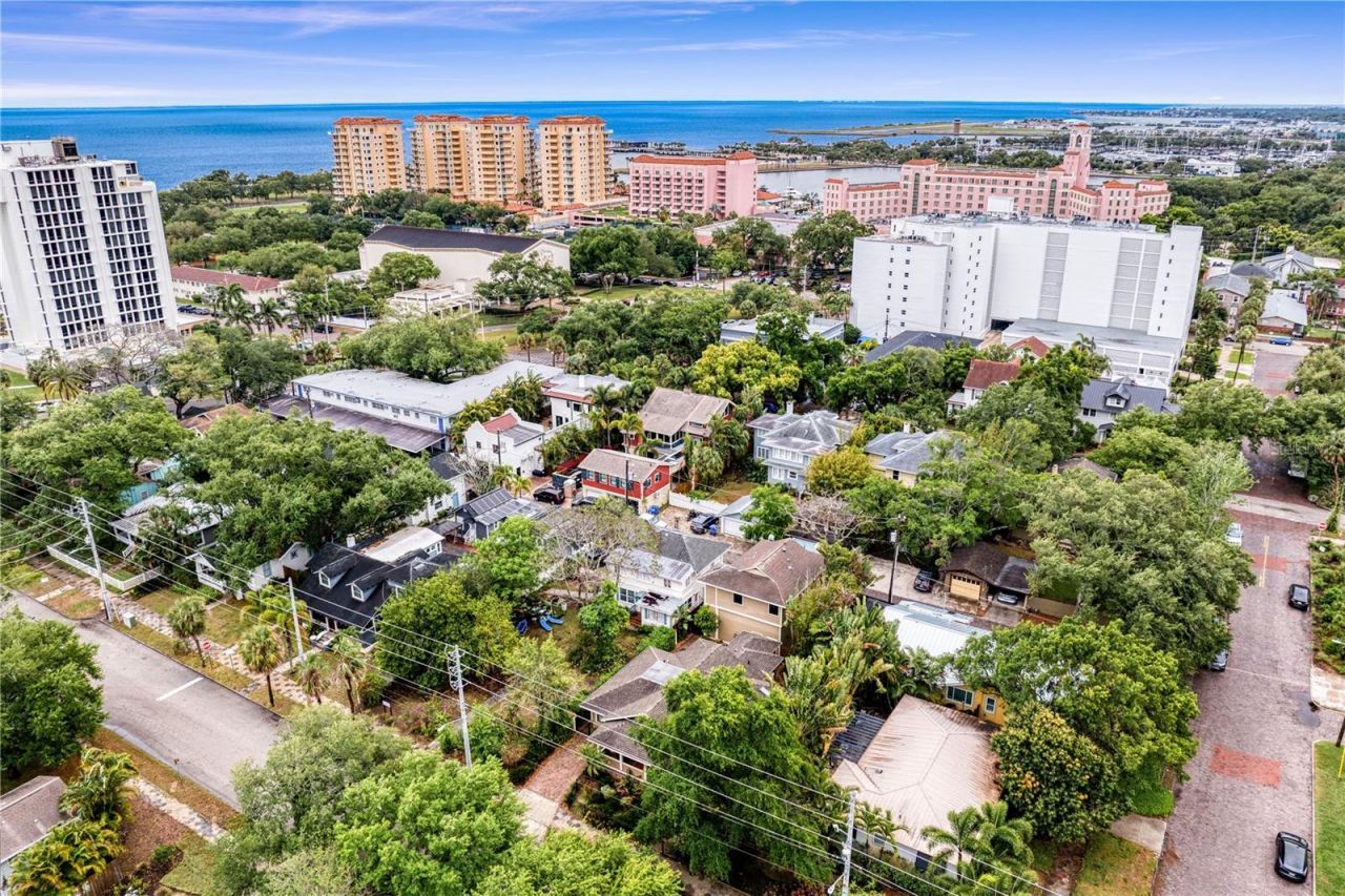 316 9th Avenue Ne, Saint Petersburg, FL 33701 Photo