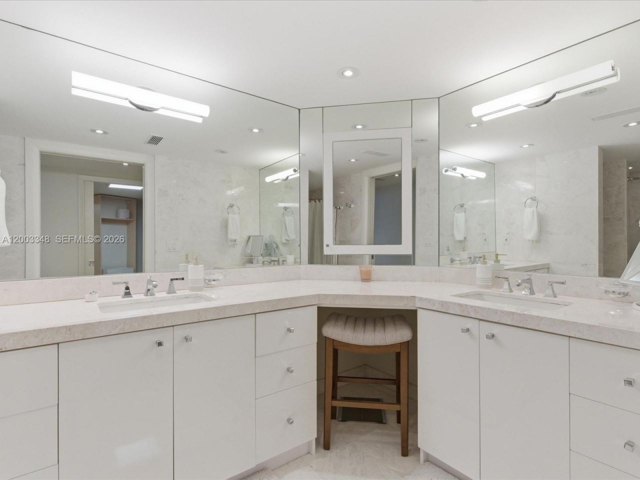 600 Grapetree Dr, Unit 10BN, Key Biscayne, FL 33149 Photo