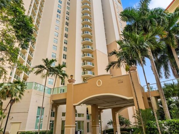 3330 NE 190th St , Unit 712, Aventura, FL 33180