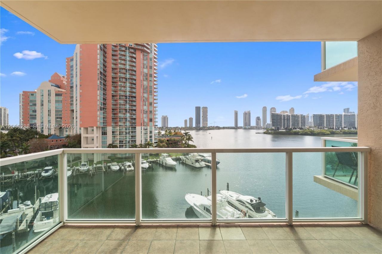 3330 NE 190th St , Unit 712, Aventura, FL 33180 Photo