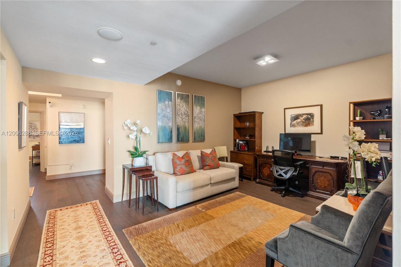 3330 NE 190th St , Unit 712, Aventura, FL 33180 Photo