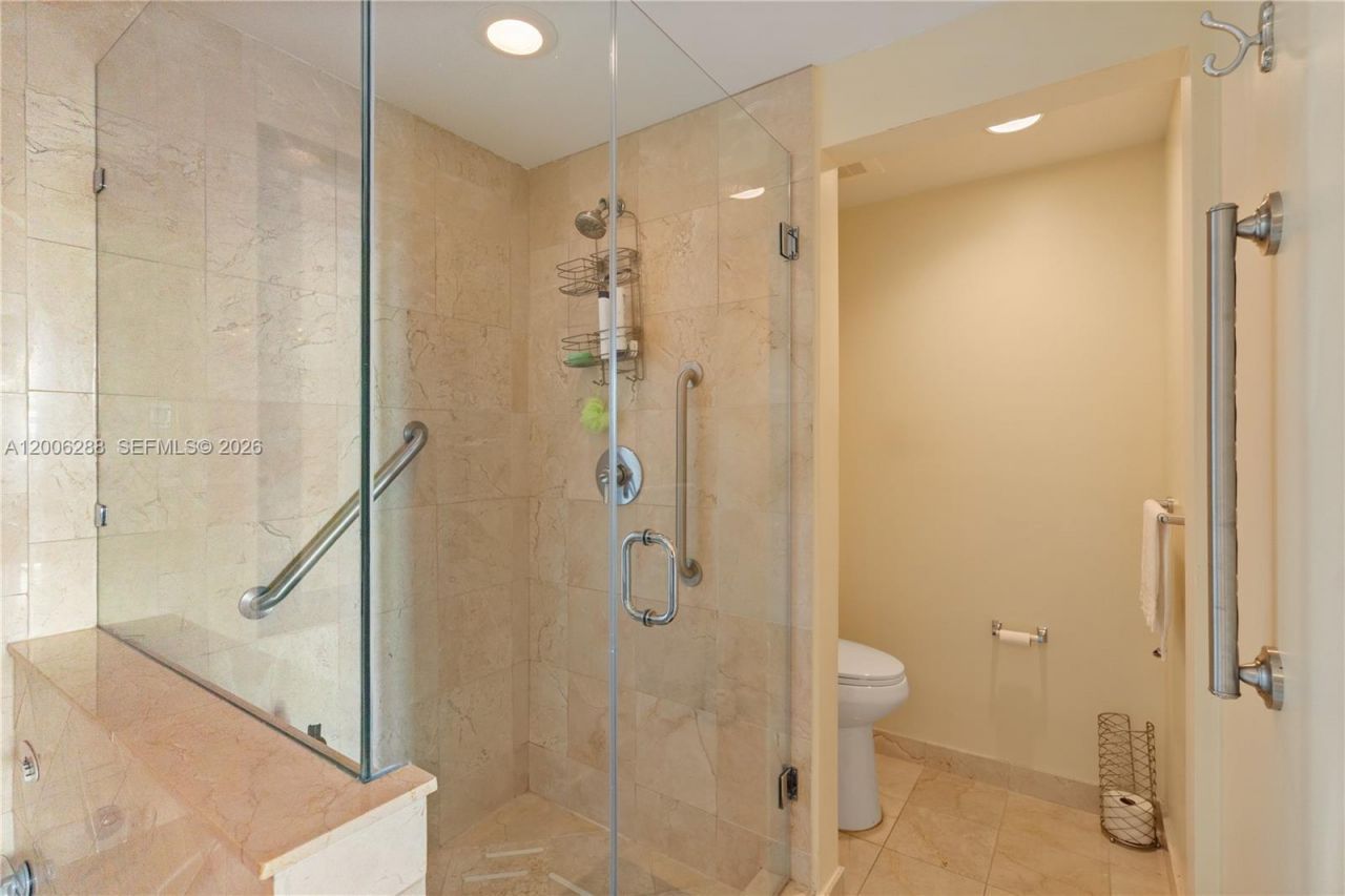 3330 NE 190th St , Unit 712, Aventura, FL 33180 Photo