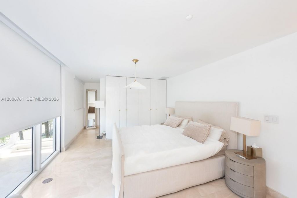 400 Alton Rd , Unit TH-1A, Miami Beach, FL 33139 Photo