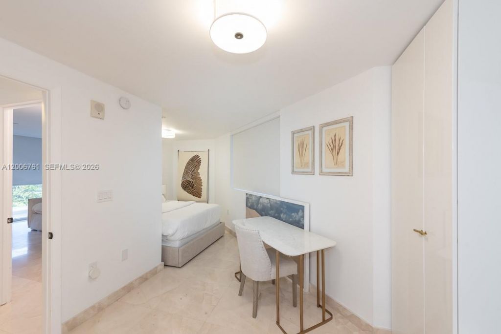 400 Alton Rd , Unit TH-1A, Miami Beach, FL 33139 Photo