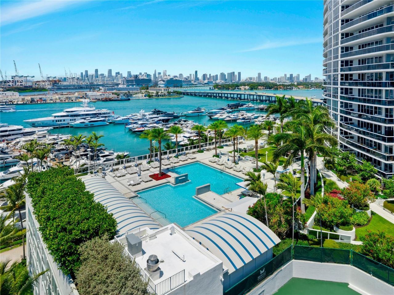 400 Alton Rd , Unit TH-1A, Miami Beach, FL 33139 Photo