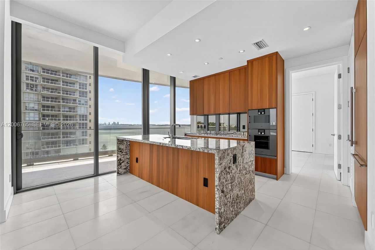 175 SE 25th Rd , Unit 604, Miami, FL 33129 Photo