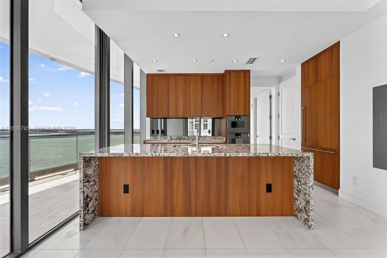 175 SE 25th Rd , Unit 604, Miami, FL 33129 Photo