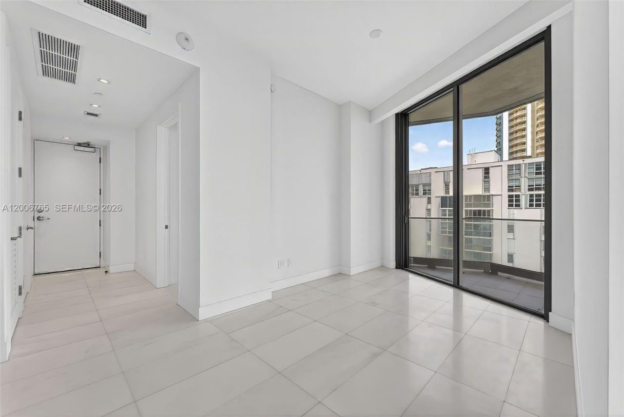 175 SE 25th Rd , Unit 604, Miami, FL 33129 Photo