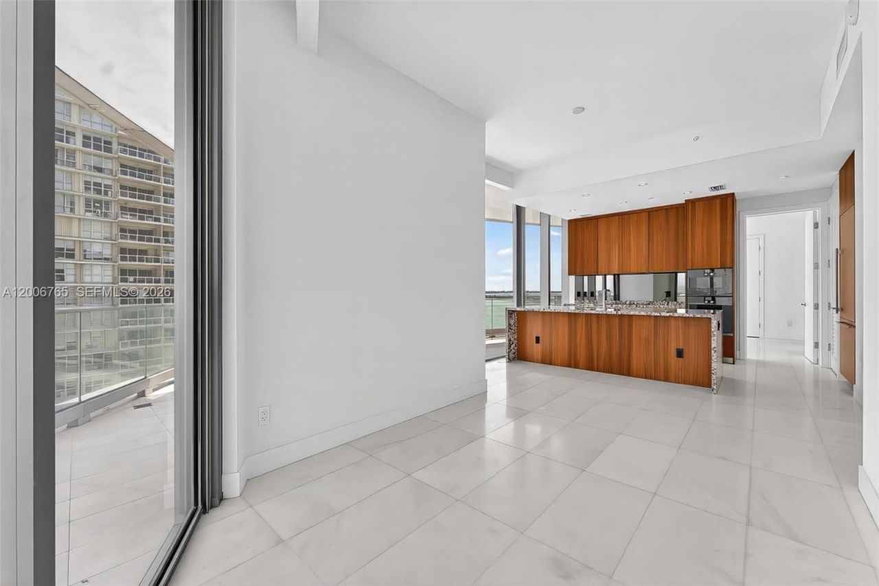 175 SE 25th Rd , Unit 604, Miami, FL 33129 Photo