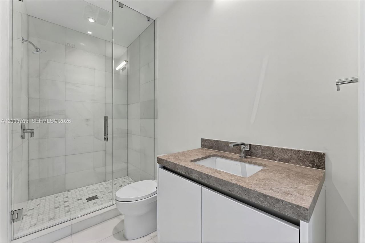 175 SE 25th Rd , Unit 604, Miami, FL 33129 Photo