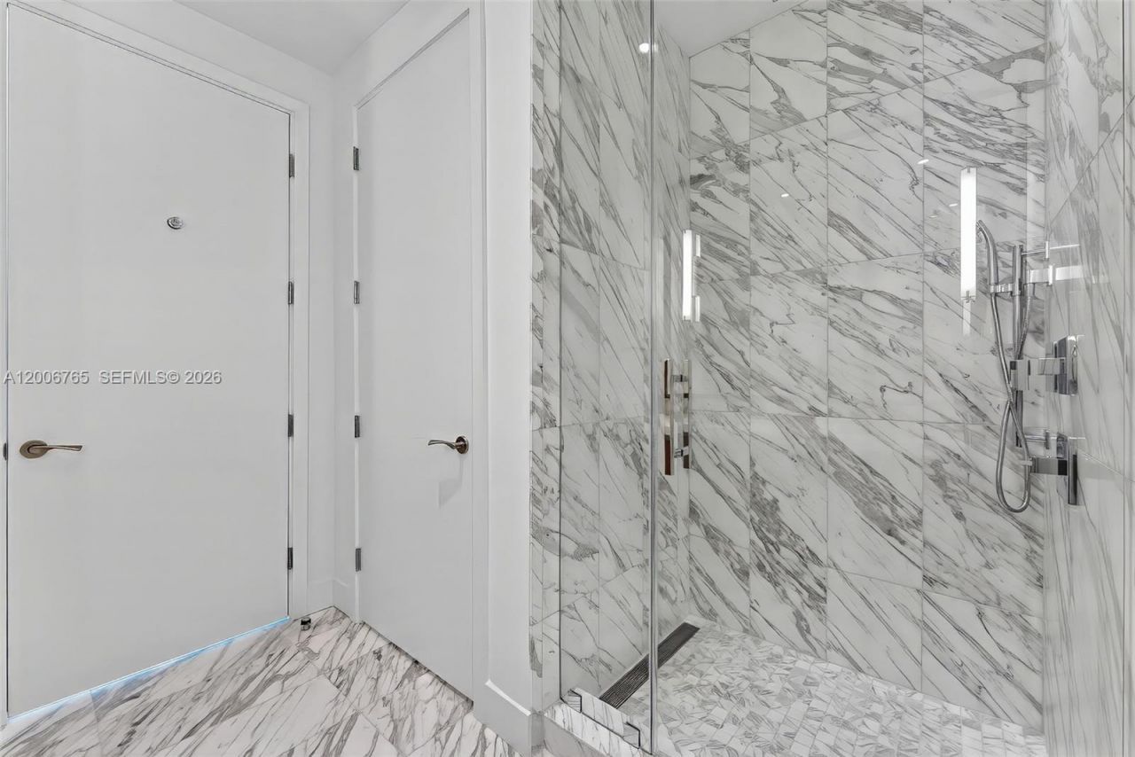 175 SE 25th Rd , Unit 604, Miami, FL 33129 Photo