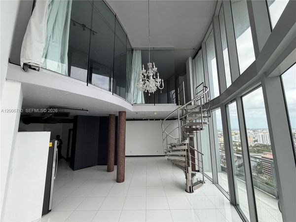 690 SW 1st Ct , Unit PHI-01, Miami, FL 33130