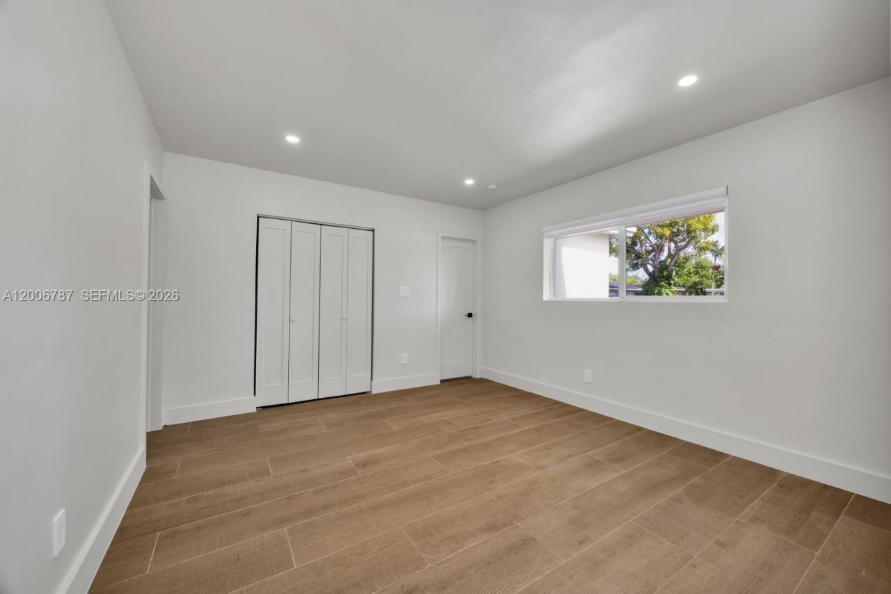 8760 SW 83rd St , Miami, FL 33173 Photo