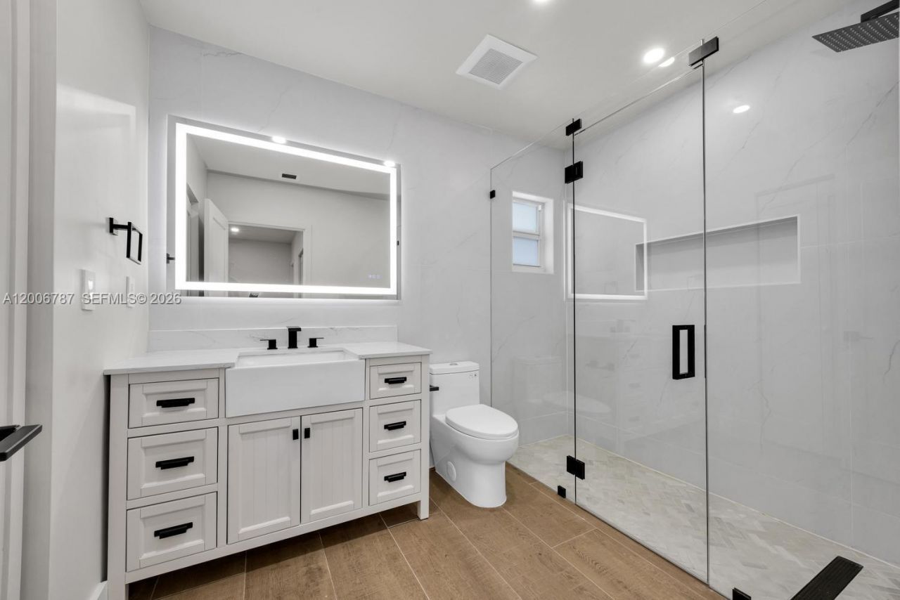 8760 SW 83rd St , Miami, FL 33173 Photo