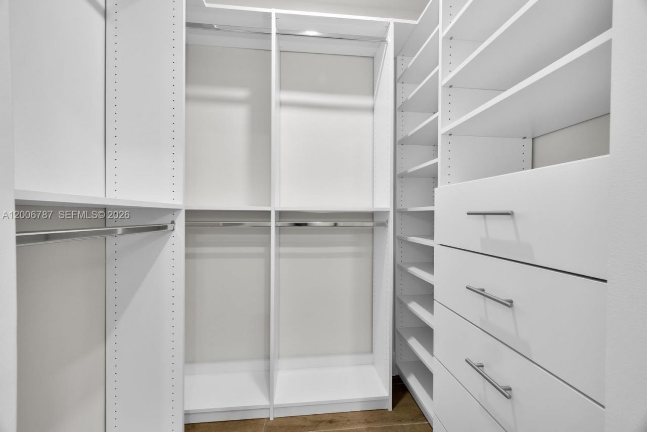 8760 SW 83rd St , Miami, FL 33173 Photo