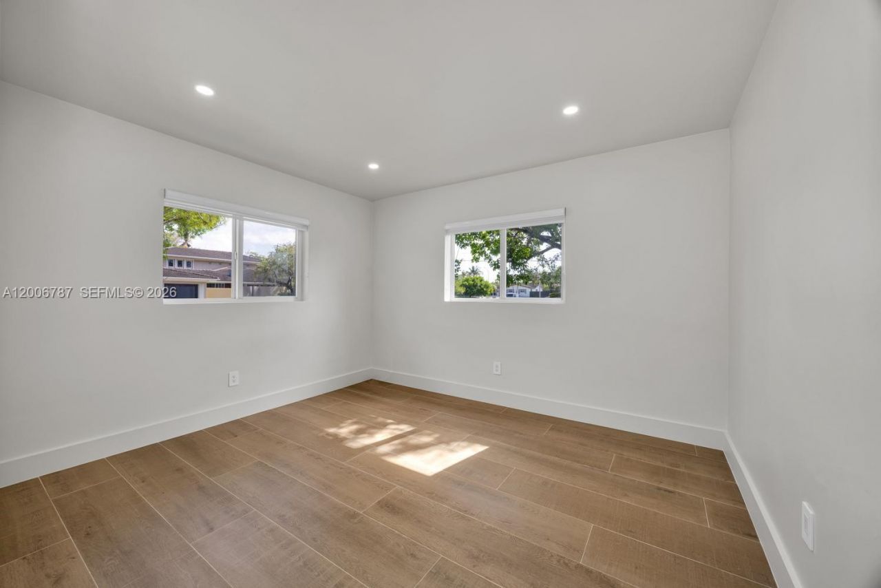 8760 SW 83rd St , Miami, FL 33173 Photo