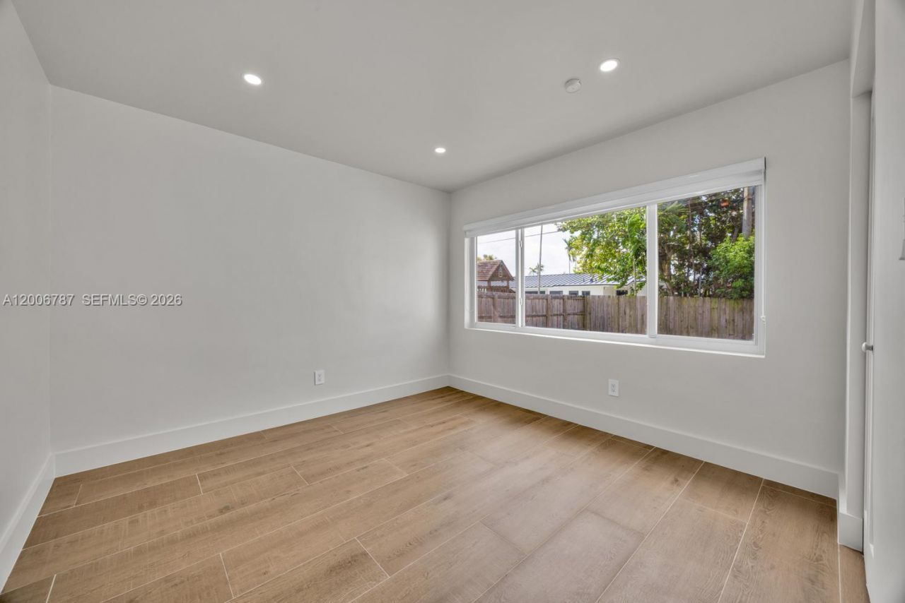 8760 SW 83rd St , Miami, FL 33173 Photo