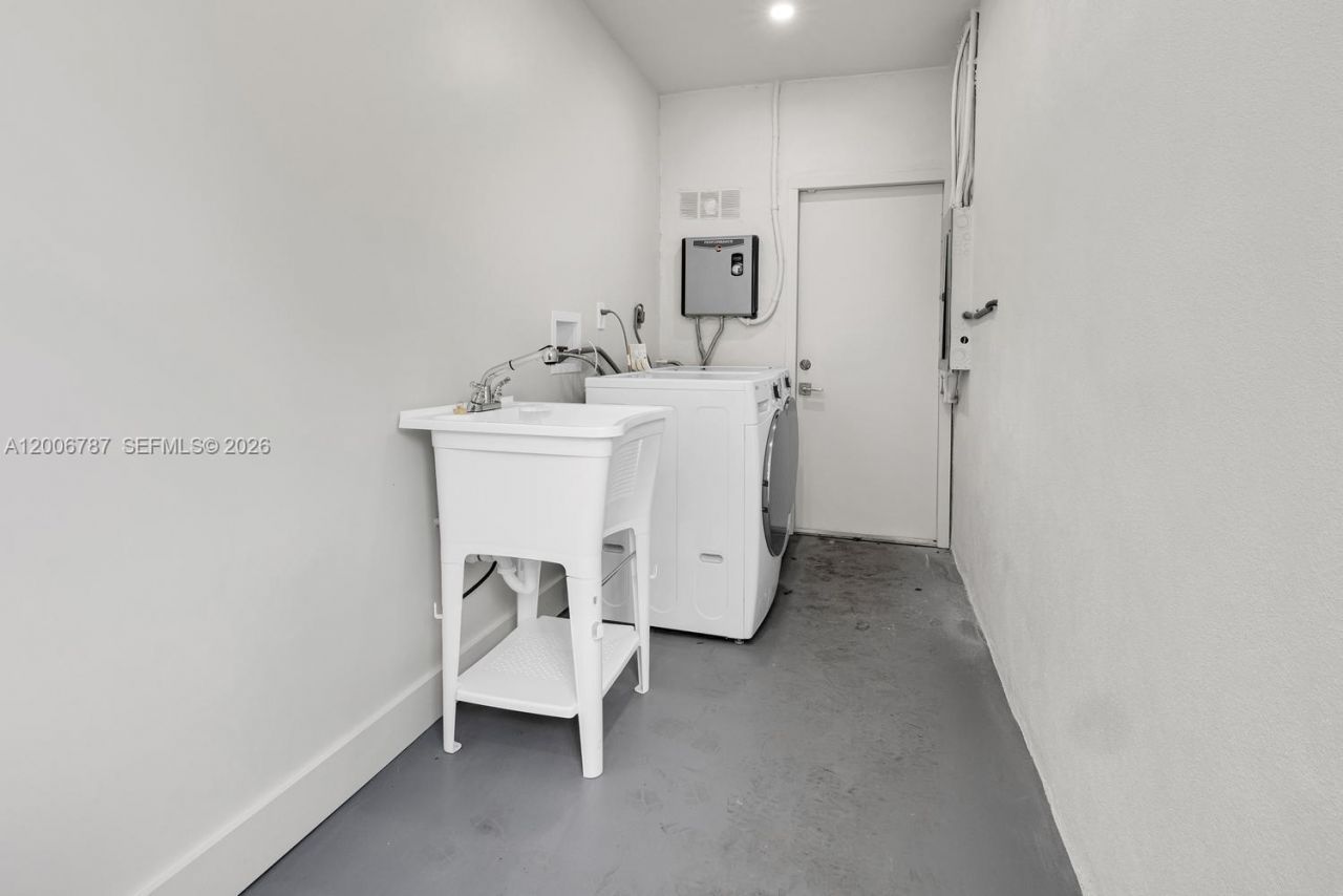 8760 SW 83rd St , Miami, FL 33173 Photo